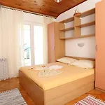 With Parking Space - Porat, Makarska - 10032 Živogošće