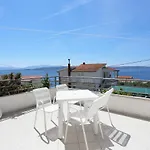 Apartman With Parking Space - Porat, Makarska - 10032 Živogošće