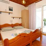 With Parking Space - Porat, Makarska - 10032 Živogošće