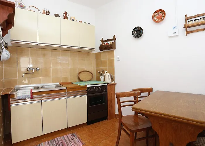公寓 With Parking Space - Porat, Makarska - 10032