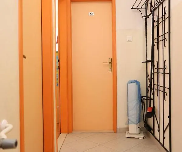 With Parking Space - Porat, Makarska - 10032 公寓